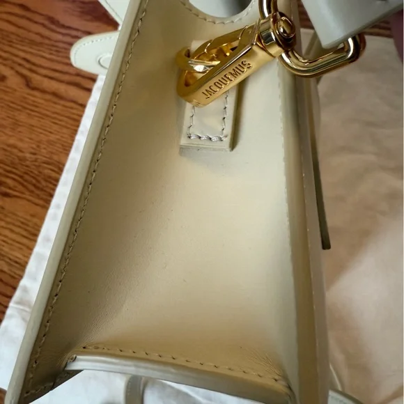 Jacquemus Cream Crossbody Bag - Picture 8 of 12